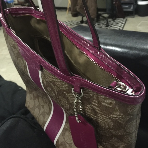 Coach Purse - Picture 3 of 4