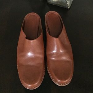 Antonio Melani upper leather mule