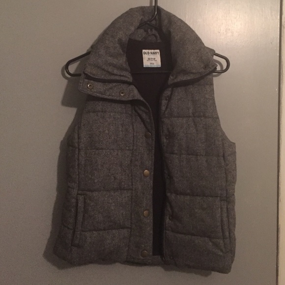 Old navy puffer vest