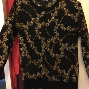 Gold chains shirt ✨💰