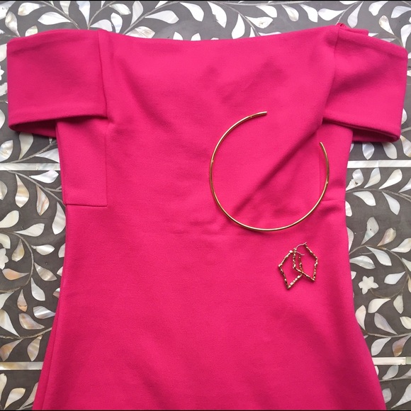 Off-the-shoulder pink dress