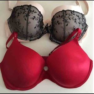 Victoria Secret size 36D bras