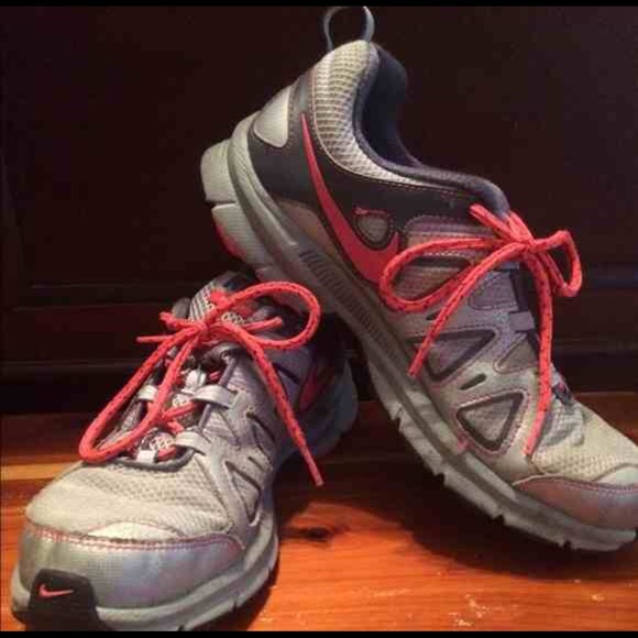 Nike shoes size 9