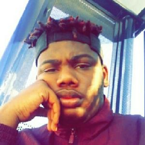 Meet your Posher, Devin