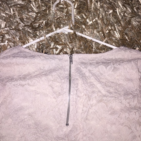 Top - Picture 2 of 4