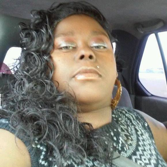 Meet your Posher, Tisha - Picture 1 of 1