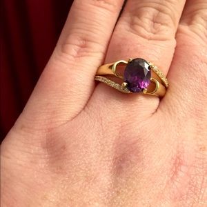 🎁 NWOT purple tanzanite ring 16.00 today only!