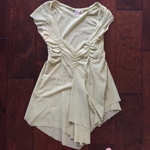 Asymmetrical low neck top - Picture 1 of 3