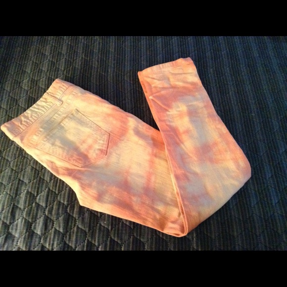 Sale💥🛍Mossimo pink and white jeans size 5