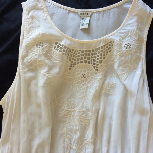 Floral embroidered forever 21 dress