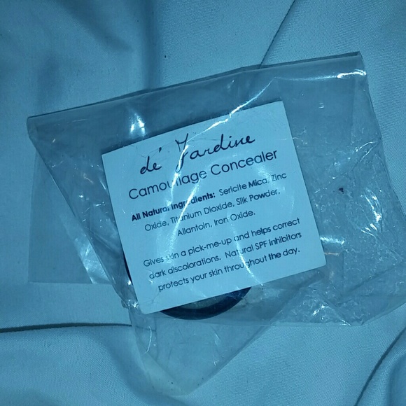 All Mineral Camouflage Concealer