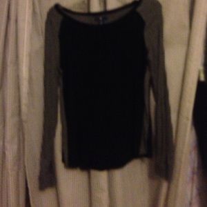 Gap mixed media tshirt  XS