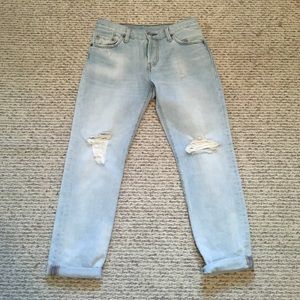Levi's - boyfriend style, light wash