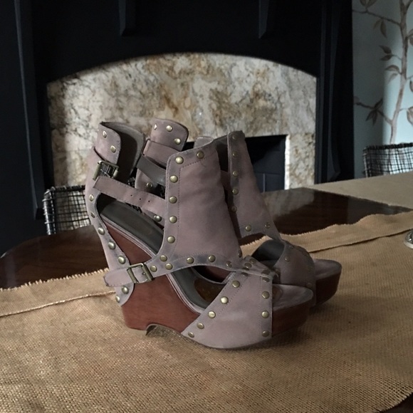 🚫SOLD🚫ASH wedges - Picture 2 of 3