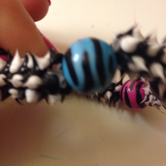 Cool bracket - Picture 2 of 4