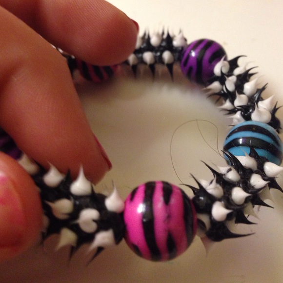 Cool bracket - Picture 4 of 4