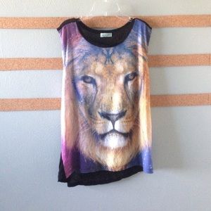 🌻 HOST PICK 🌻 Graphic Lion Tank/Tunic