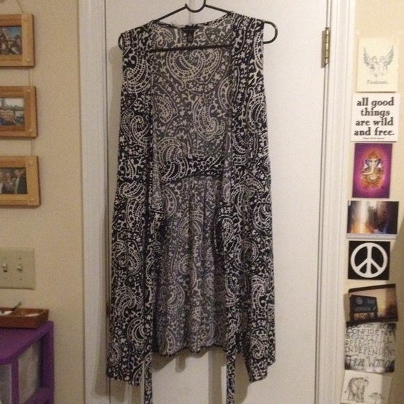 Silky Wrap dress - Picture 3 of 4