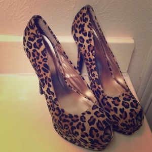 Leopard heels