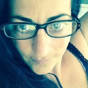 Meet your Posher, Dina