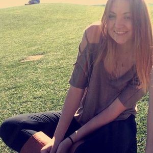 Meet your Posher, Emerald