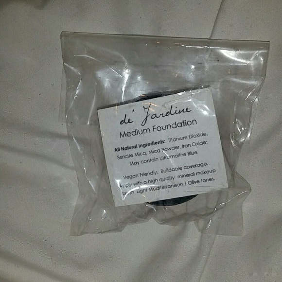 All Mineral Medium Foundation Powder