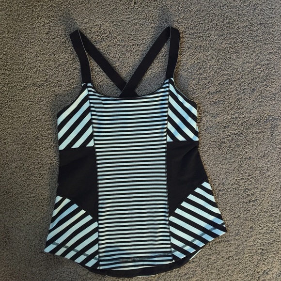 Lulu workout top!