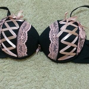 Sexy little bra and panties!