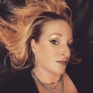 Meet your Posher, Alissa