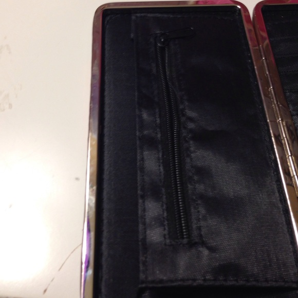 Wallet - Picture 4 of 4