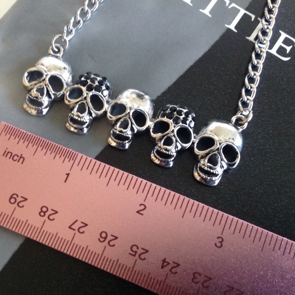 Skull Necklace - Picture 2 of 4