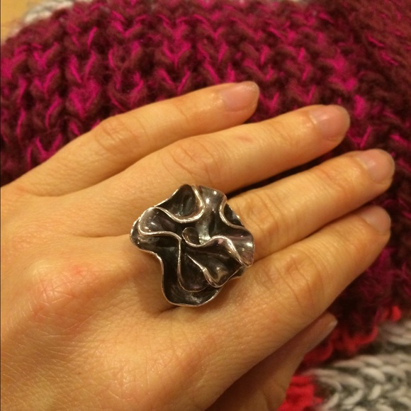 Silpada Floral Ring