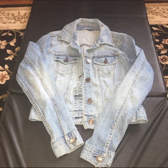 Light jean jacket