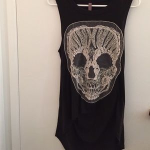 Lace skull tank