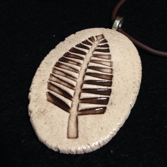 Necklace - Picture 2 of 2