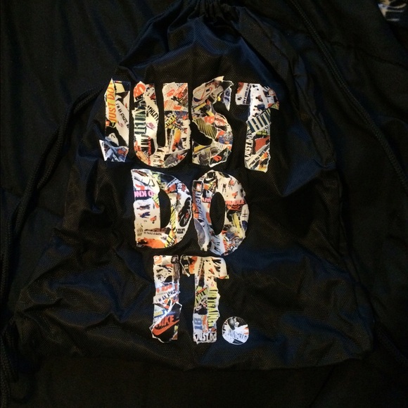 Black Nike Drawstring Bag