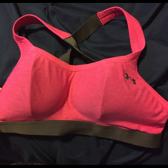 UA sports bra