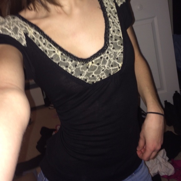 blouse - Picture 2 of 2