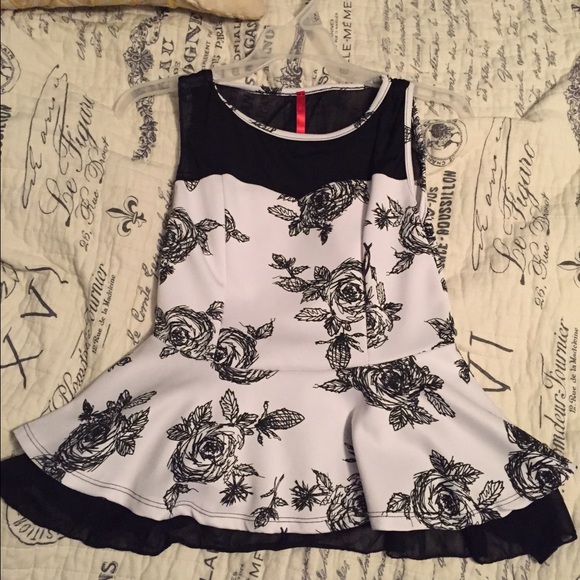 Tight fit mermaid flare dress shirt