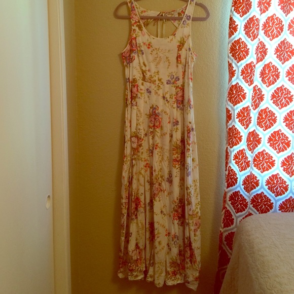 Lauren Conrad Long Dress 🌺