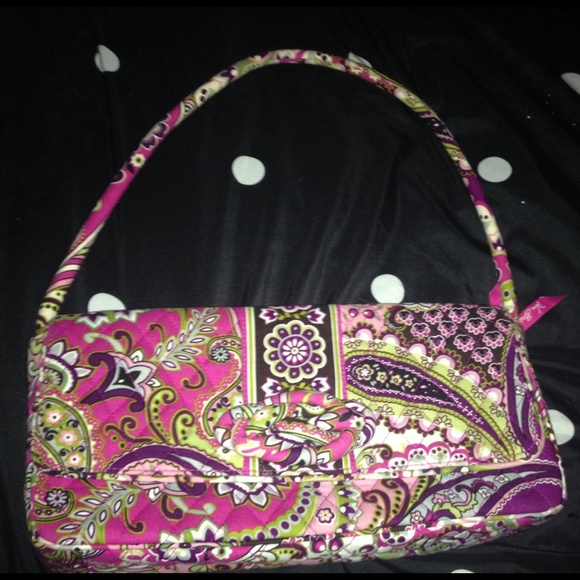 Vera Bradley Purse! Very Berry Paisley. NWOT!