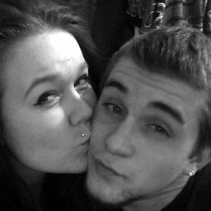 Meet your Posher, Devin