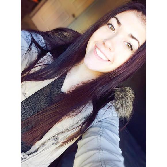 Meet your Posher, Heather - Picture 1 of 1