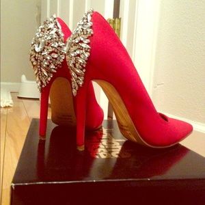 New !!!!Red stilettos