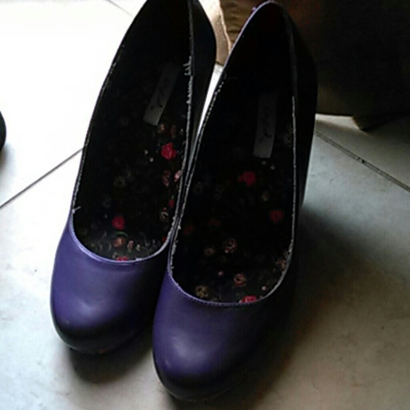 New Purple wedge
