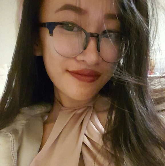 Meet your Posher, Sophie - Picture 1 of 1