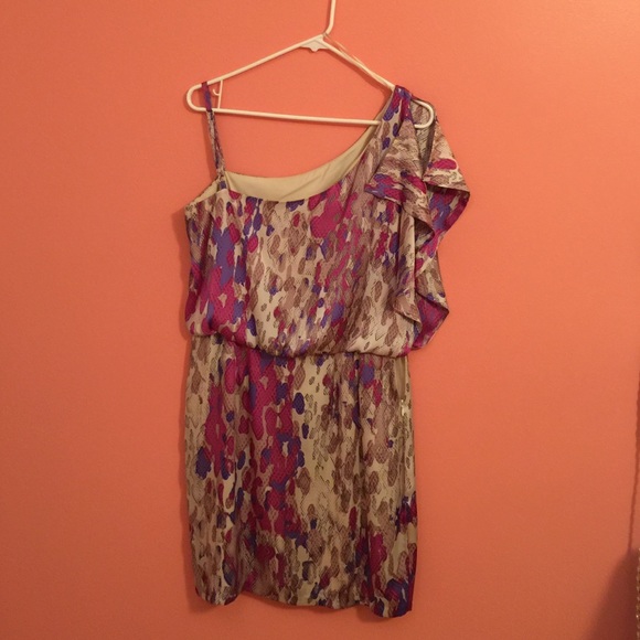 One shoulder dress