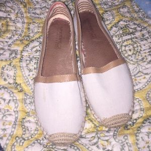 Sperry slip on shoes
