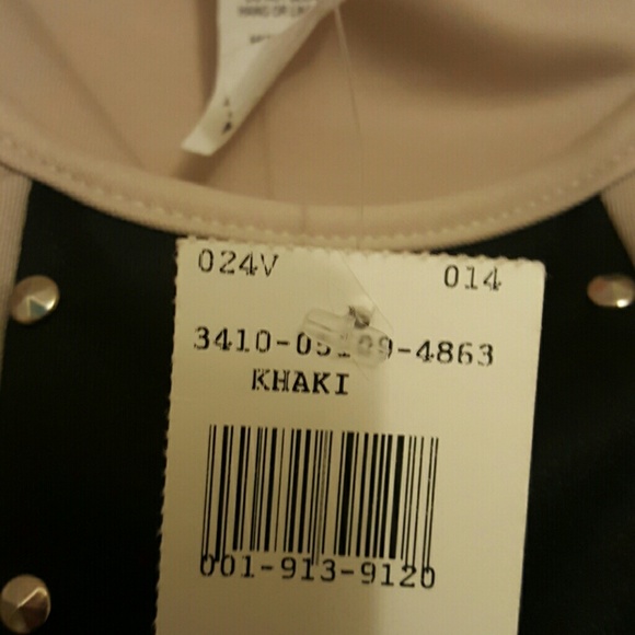 Dress - Picture 3 of 4