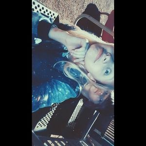 Meet your Posher, Alisa